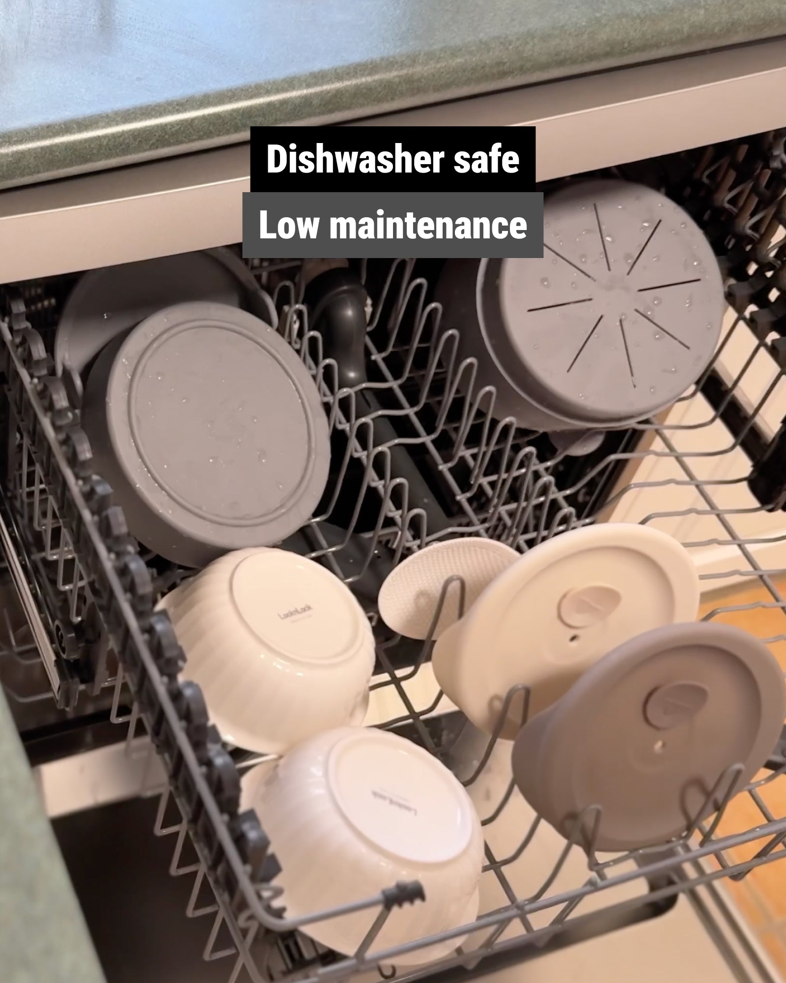 The rice cooker is dishwaher safe. 